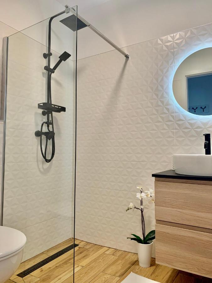 Madagascar Apartman Kestel Dış mekan fotoğraf